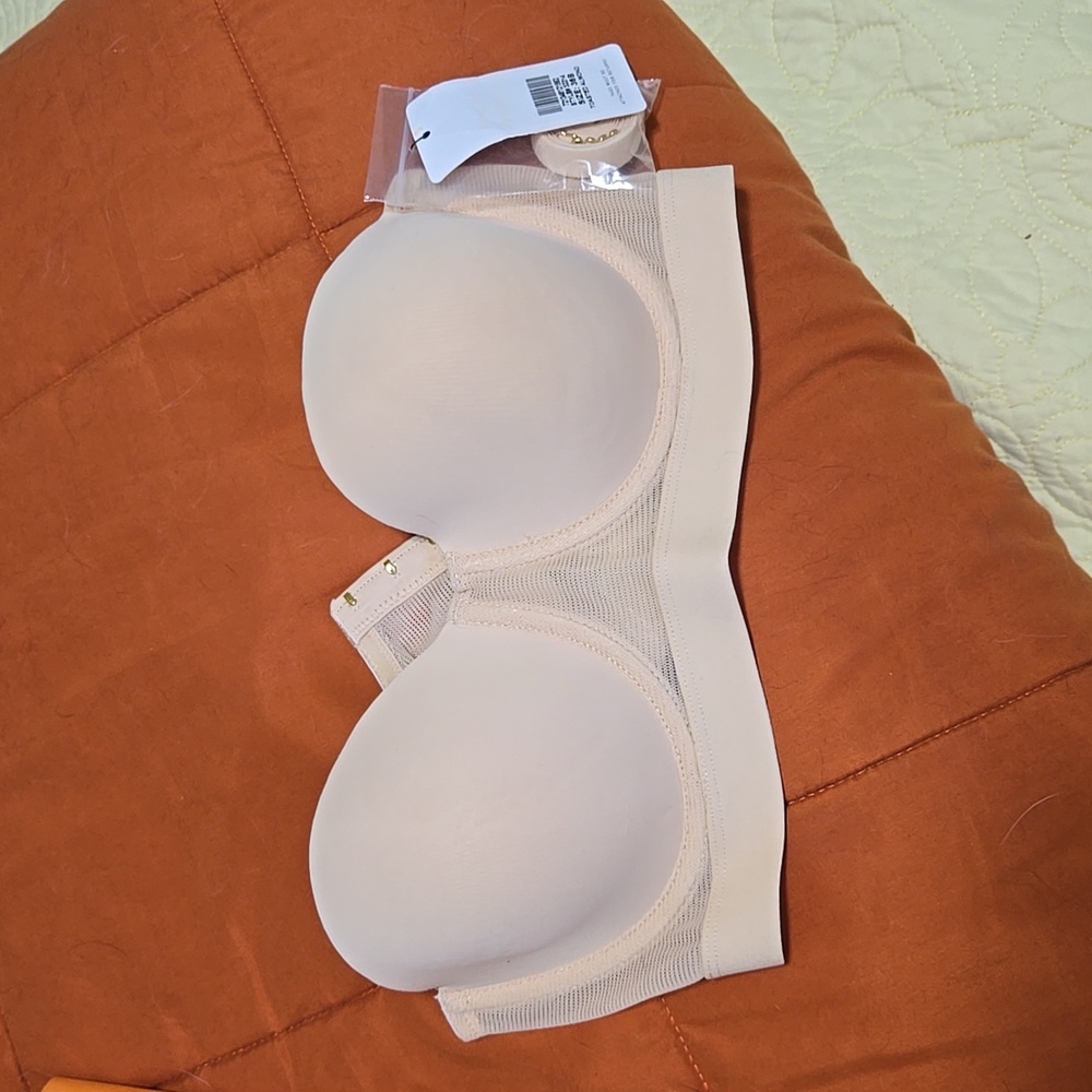 NWT Lively Strapless bra, size 36B